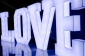 LOVE (3D z plexi LED RGB)